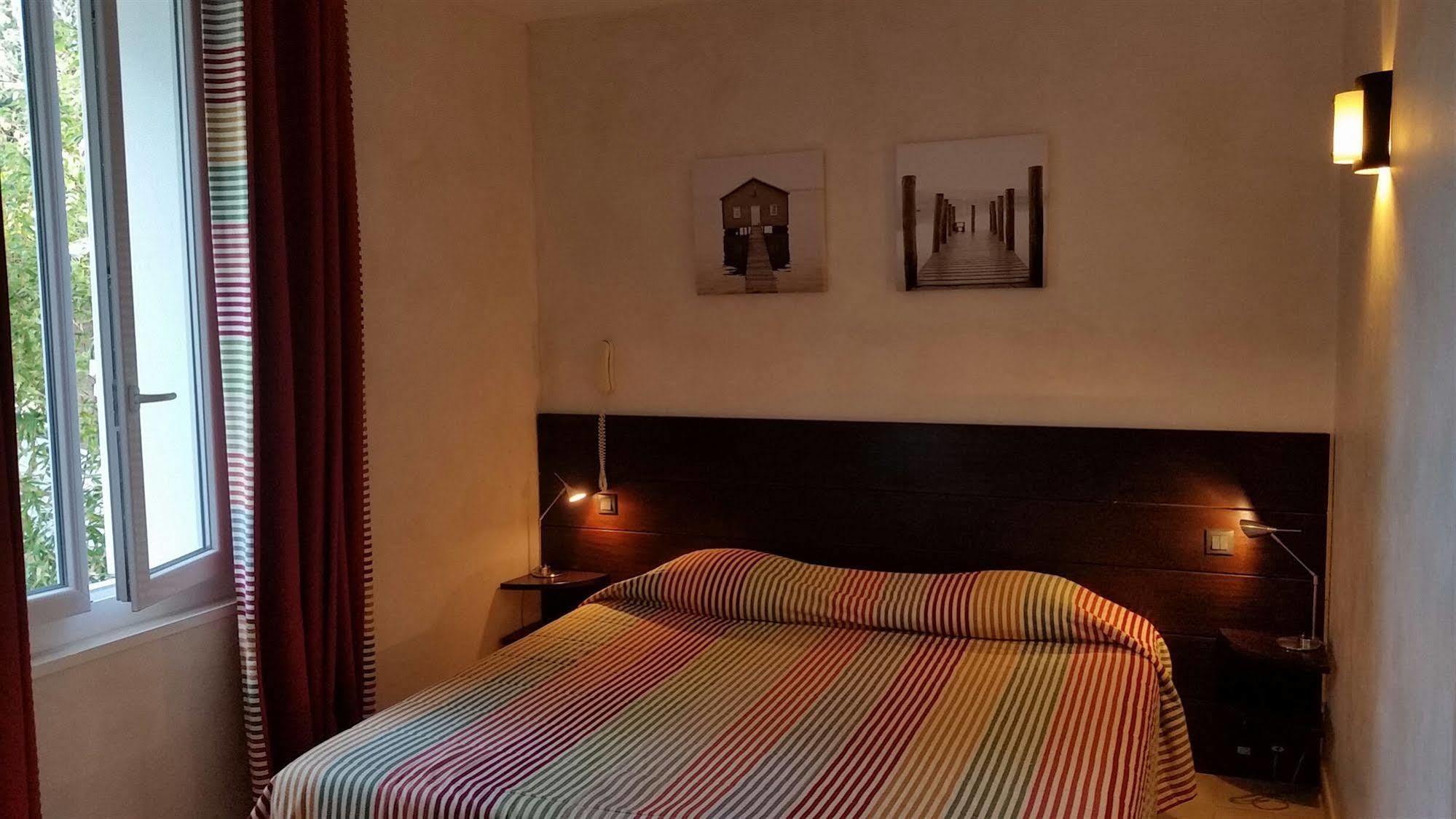 Hotel Le Synaya Sanary-sur-Mer Ngoại thất bức ảnh